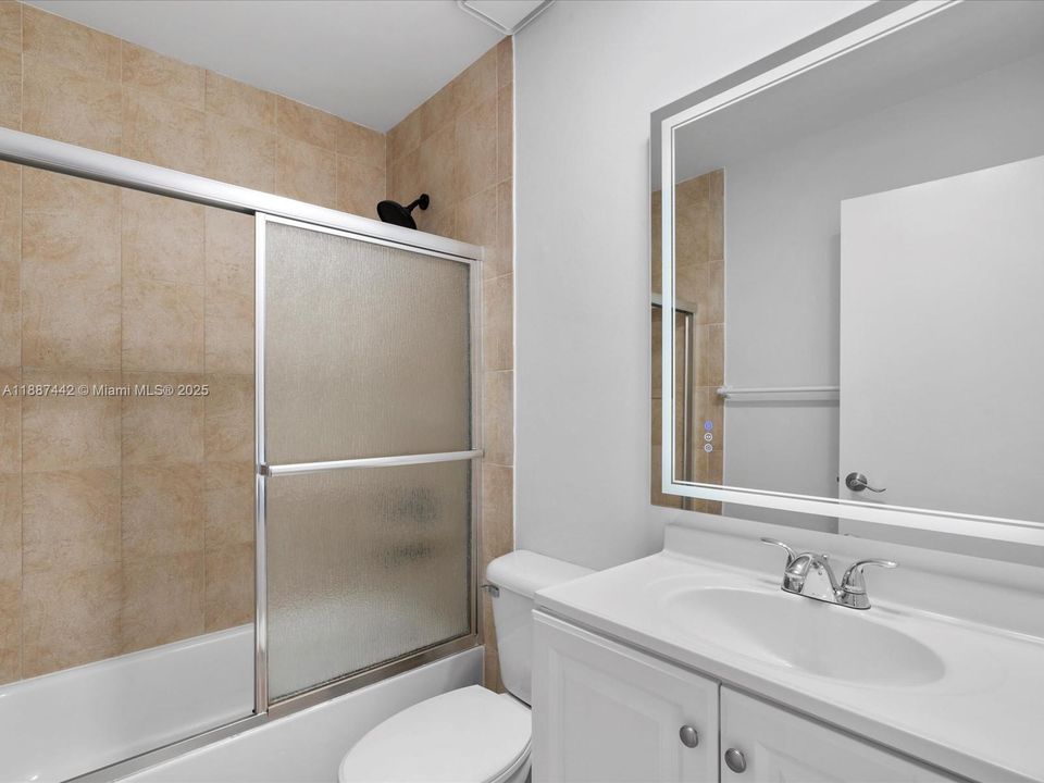 Active With Contract: $529,000 (3 beds, 2 baths, 1772 Square Feet)