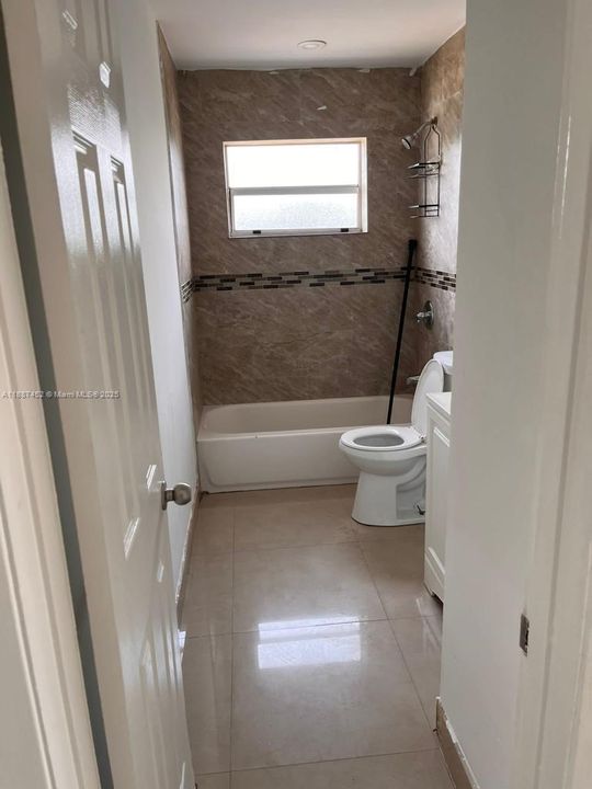 Недавно арендовано: $2,400 (3 спален, 2 ванн, 0 Квадратных фут)