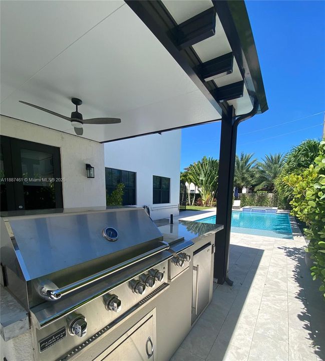 待售: $1,950,000 (5 贝兹, 6 浴室, 4004 平方英尺)