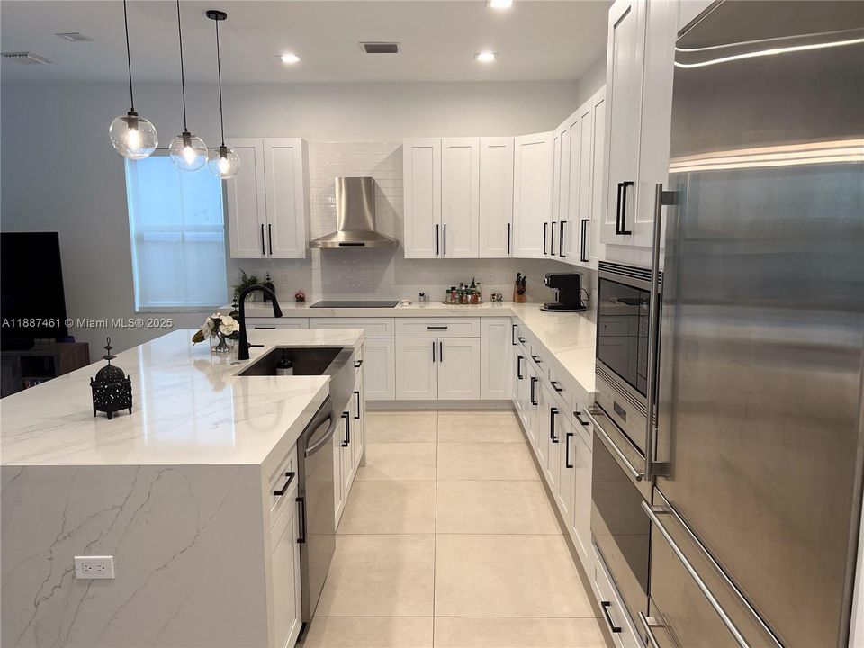 待售: $1,950,000 (5 贝兹, 6 浴室, 4004 平方英尺)