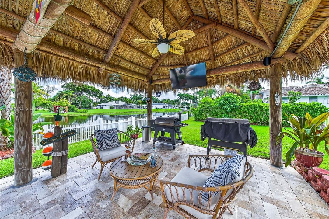 Recently Sold: $1,050,000 (3 beds, 2 baths, 1971 Square Feet)