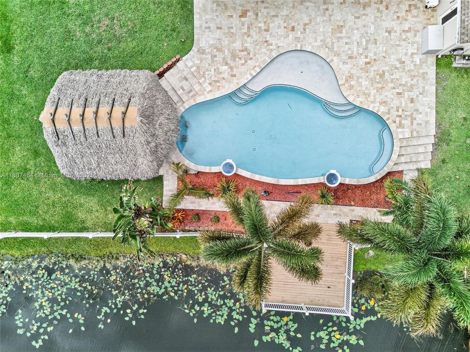 Recently Sold: $1,050,000 (3 beds, 2 baths, 1971 Square Feet)