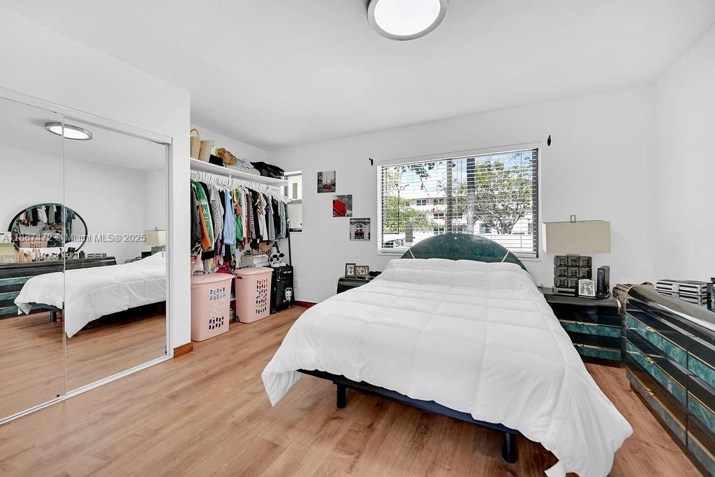 合同活跃: $1,550,000 (0 贝兹, 0 浴室, 3784 平方英尺)