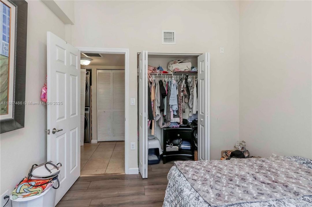 На продажу: $309,900 (3 спален, 2 ванн, 1032 Квадратных фут)