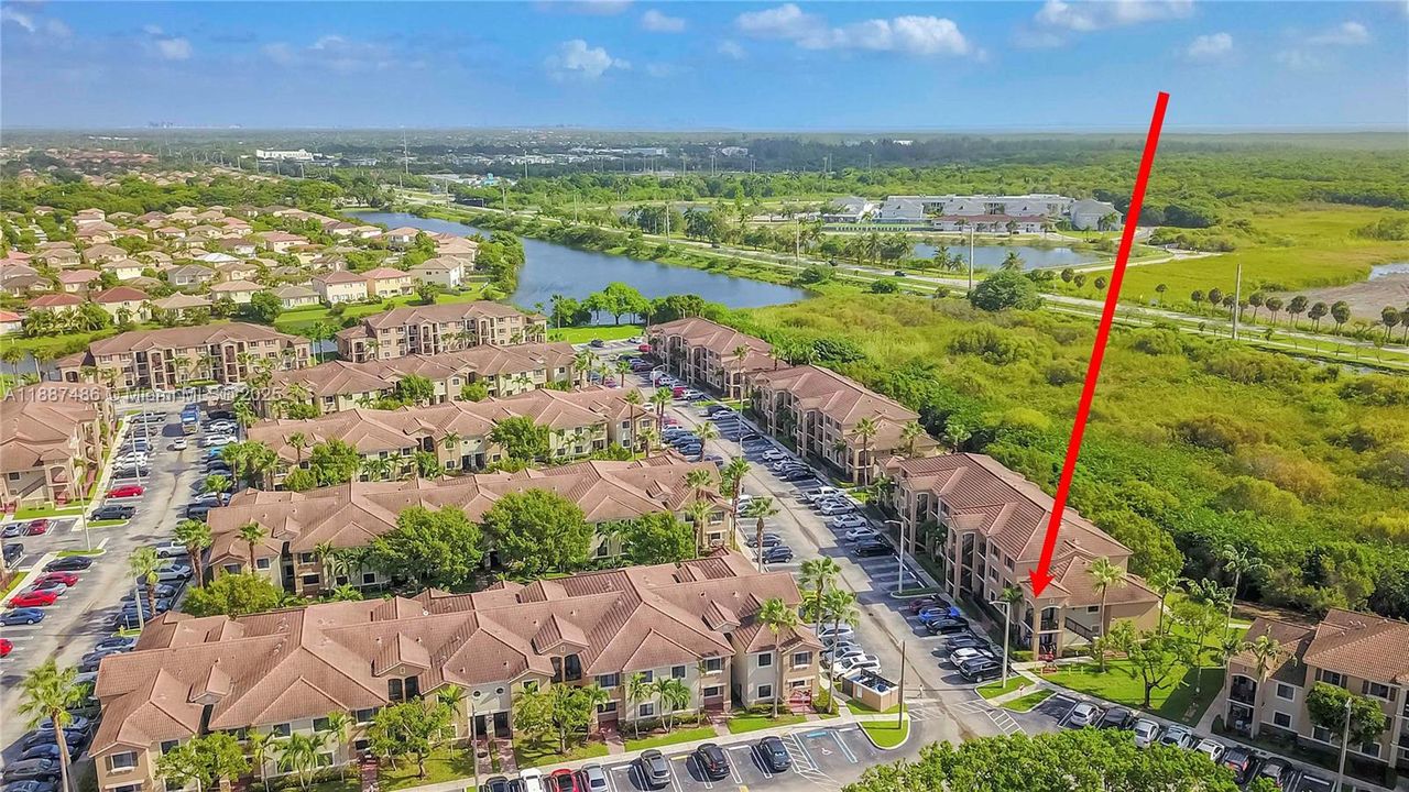 На продажу: $309,900 (3 спален, 2 ванн, 1032 Квадратных фут)