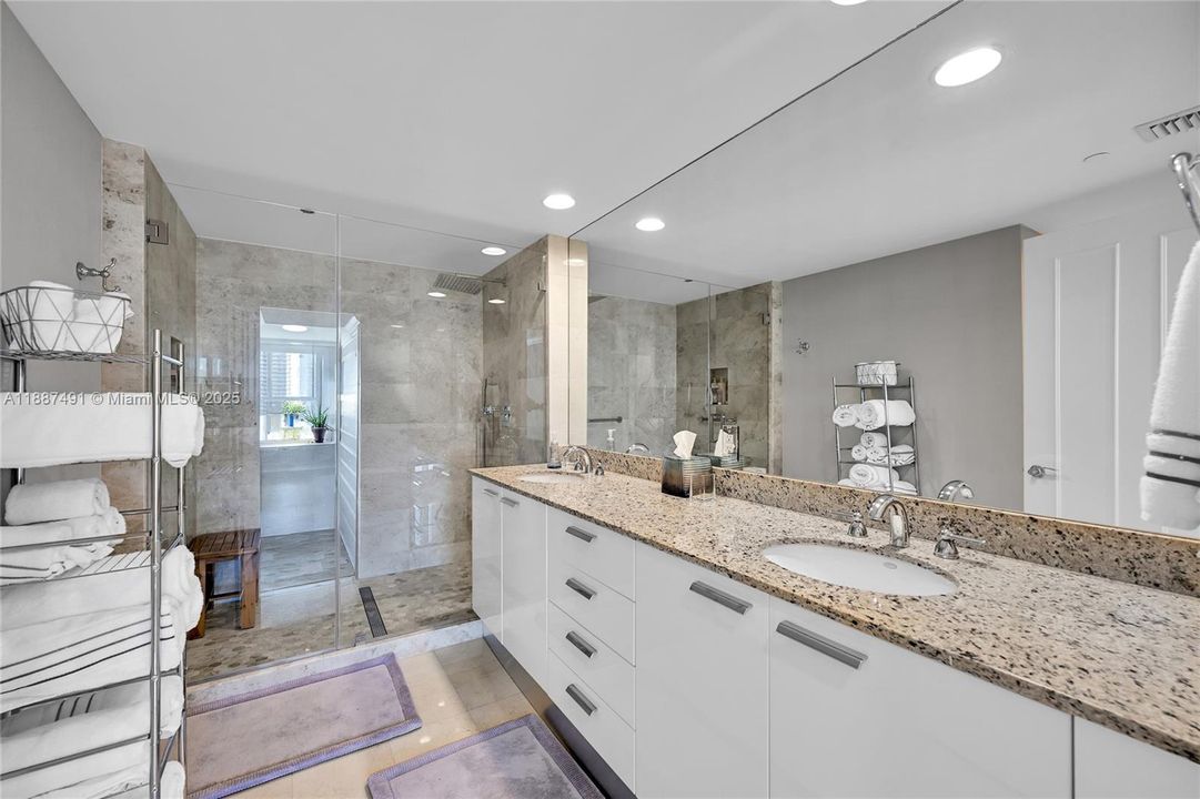 На продажу: $1,050,000 (3 спален, 3 ванн, 1571 Квадратных фут)