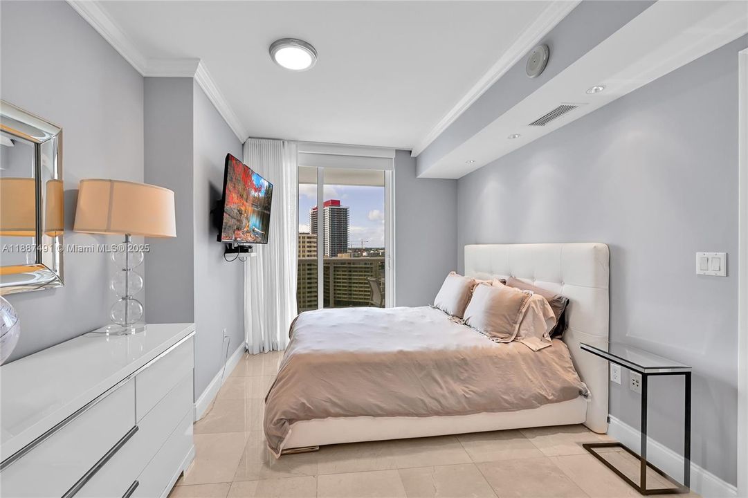 На продажу: $1,050,000 (3 спален, 3 ванн, 1571 Квадратных фут)