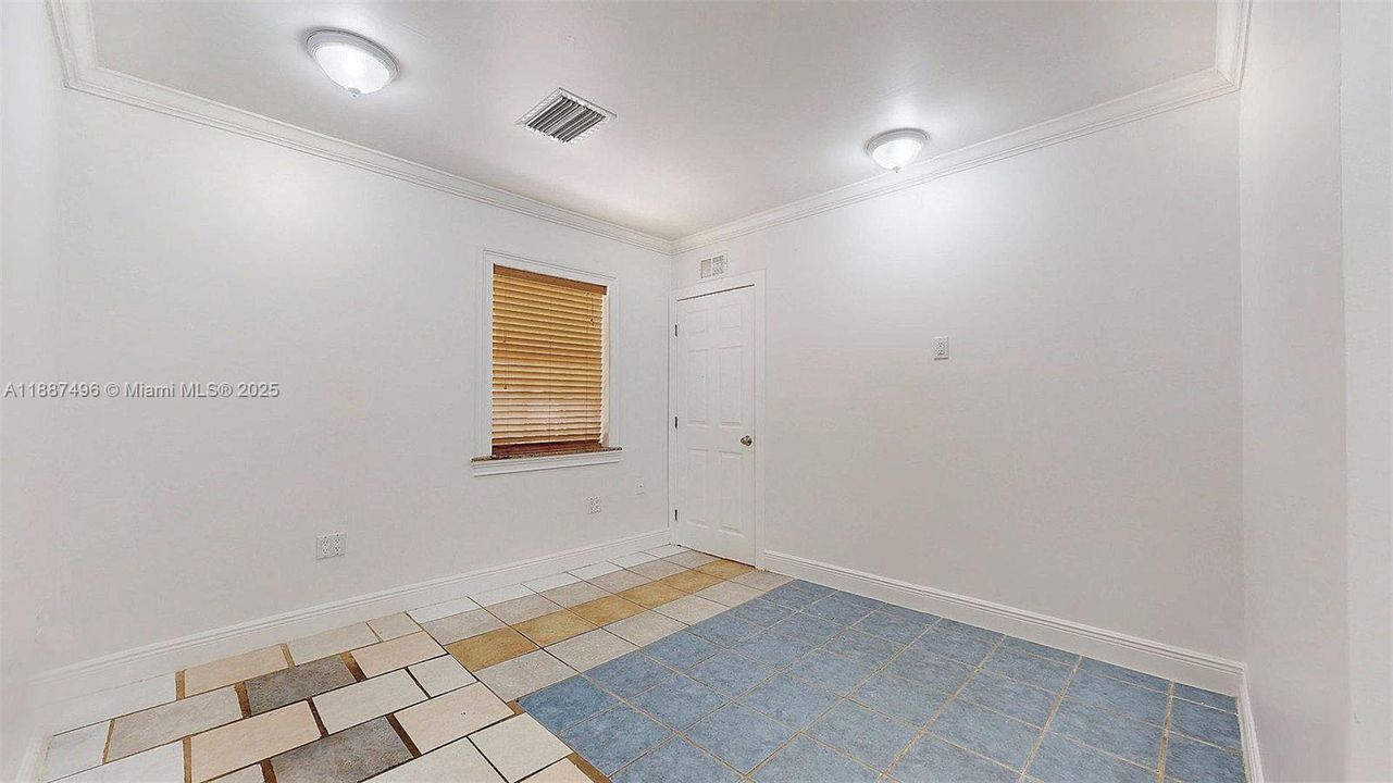 最近租的: $1,500 (1 贝兹, 1 浴室, 450 平方英尺)