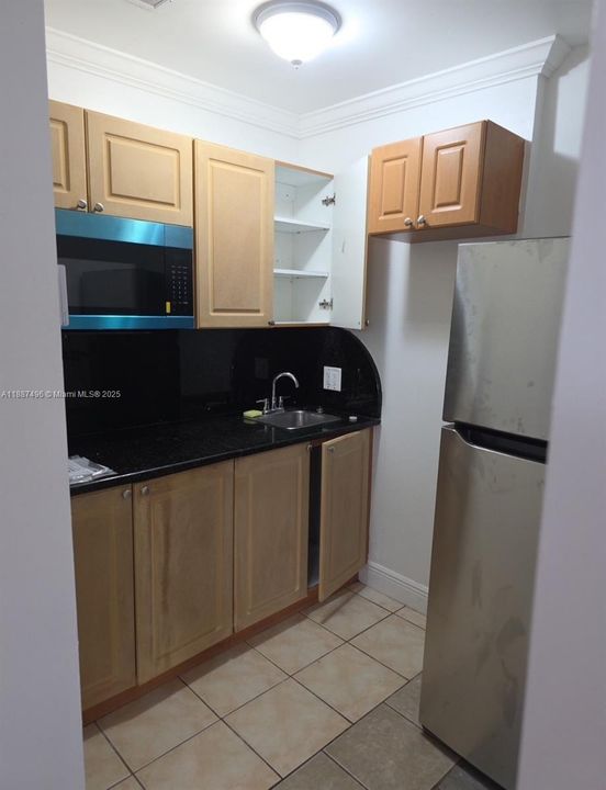 最近租的: $1,500 (1 贝兹, 1 浴室, 450 平方英尺)