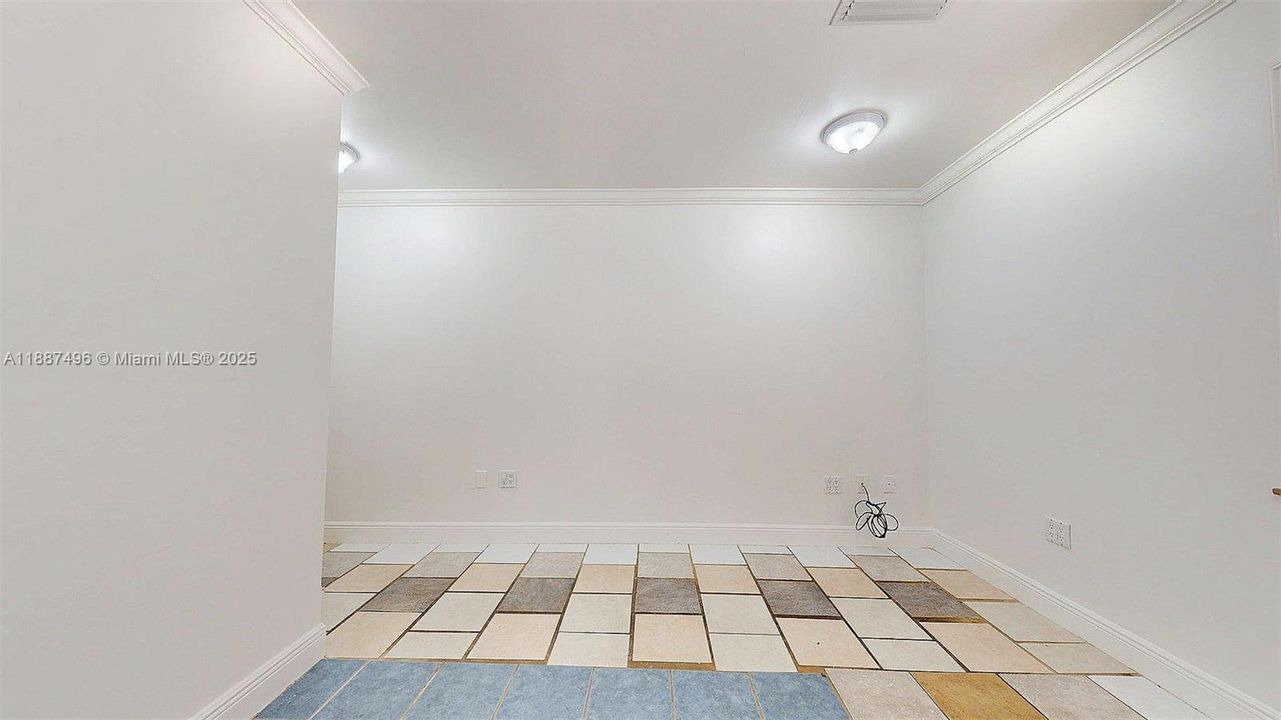 最近租的: $1,500 (1 贝兹, 1 浴室, 450 平方英尺)