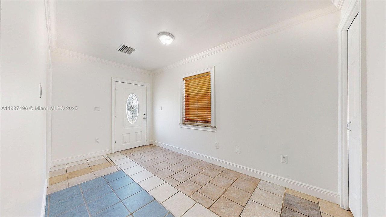 最近租的: $1,500 (1 贝兹, 1 浴室, 450 平方英尺)