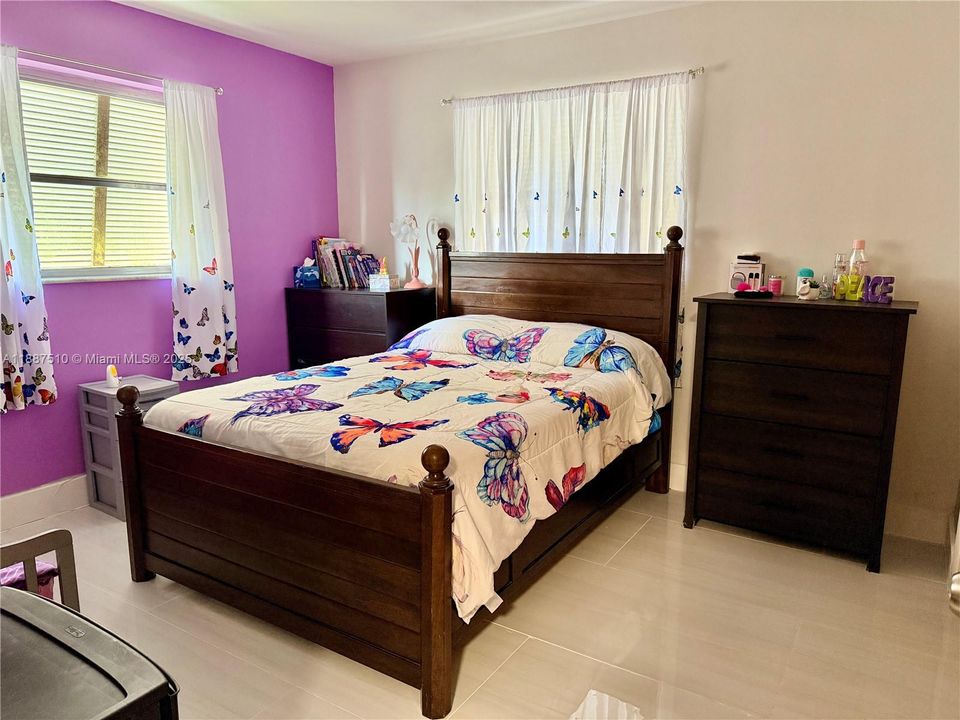 На продажу: $519,000 (2 спален, 2 ванн, 1121 Квадратных фут)