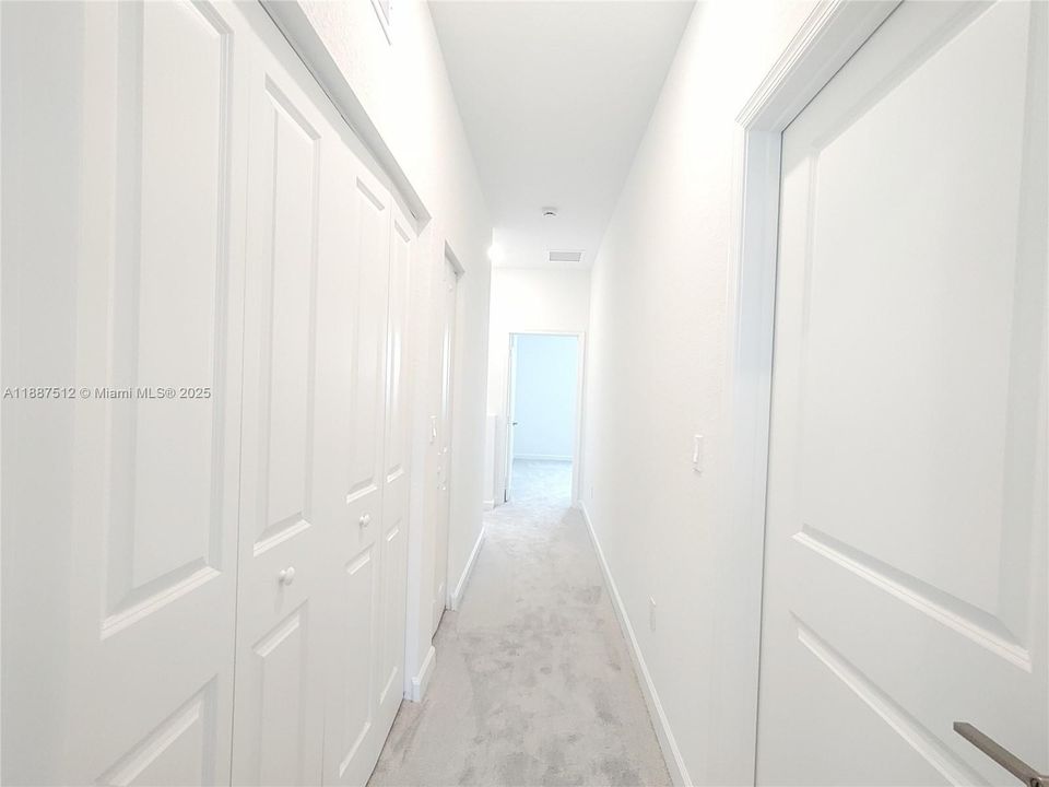 Recently Rented: $2,500 (3 beds, 2 baths, 1820 Square Feet)