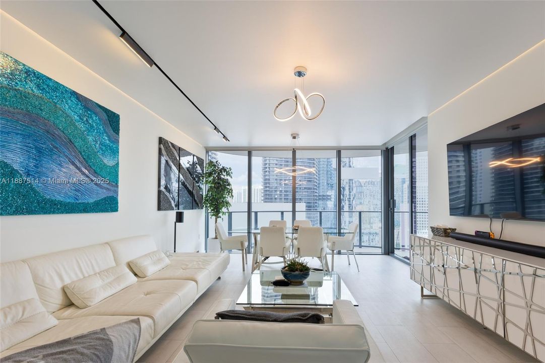 Active With Contract: $9,000 (2 beds, 2 baths, 1334 Square Feet)