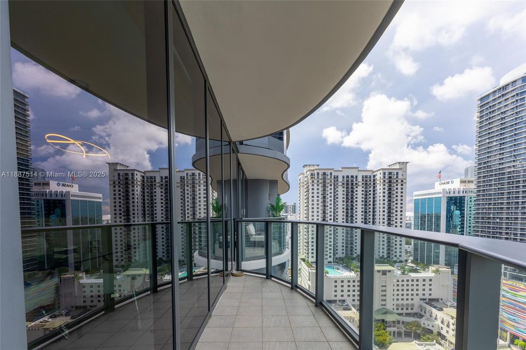 Active With Contract: $9,000 (2 beds, 2 baths, 1334 Square Feet)