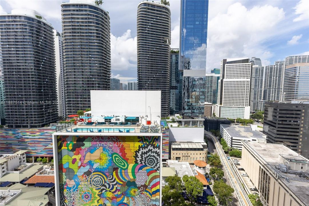 Active With Contract: $9,000 (2 beds, 2 baths, 1334 Square Feet)