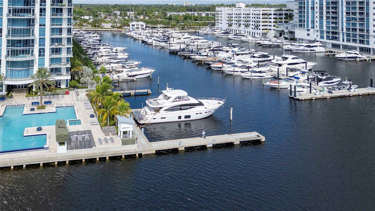 For Sale: $2,050,000 (3 beds, 3 baths, 2225 Square Feet)