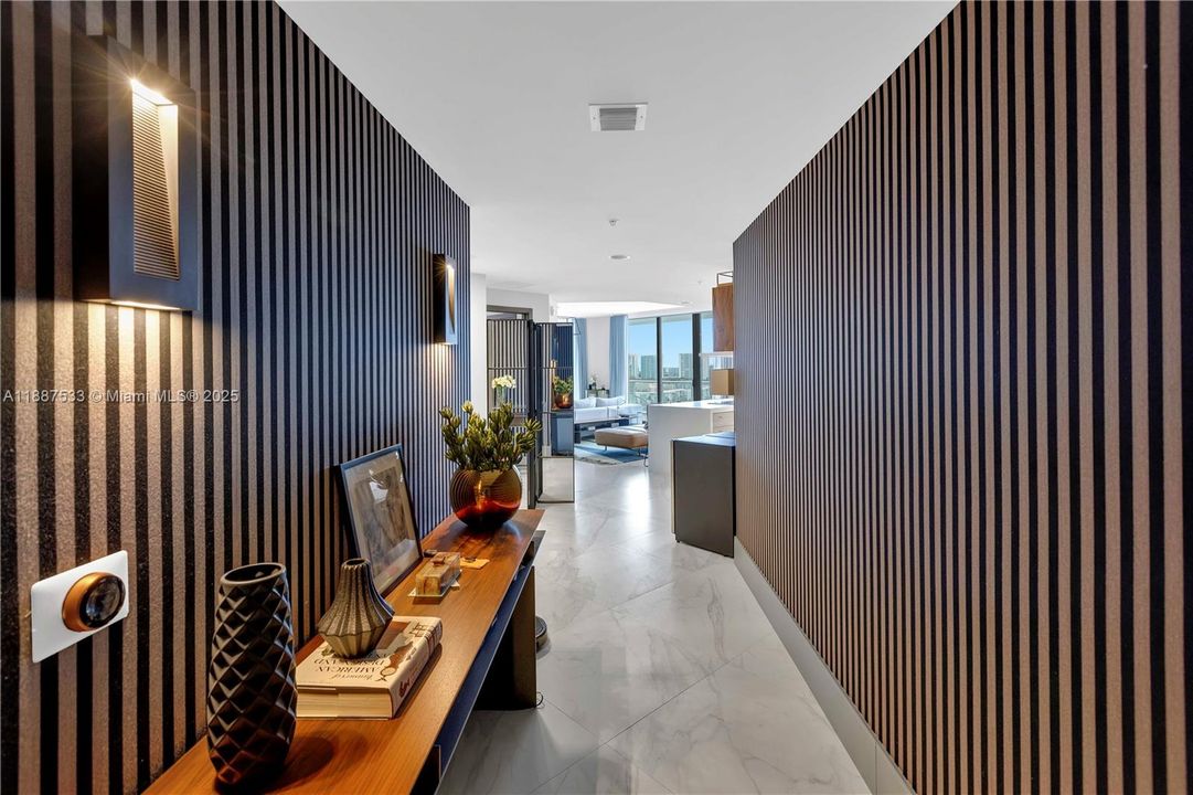 For Sale: $2,050,000 (3 beds, 3 baths, 2225 Square Feet)