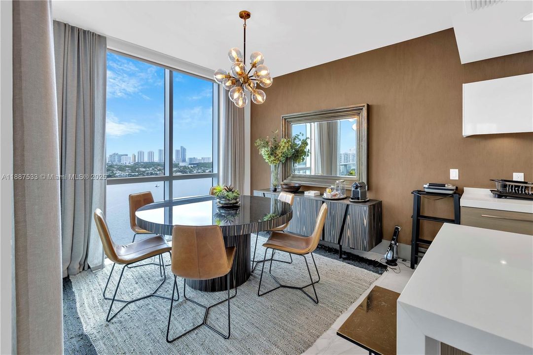 For Sale: $2,050,000 (3 beds, 3 baths, 2225 Square Feet)