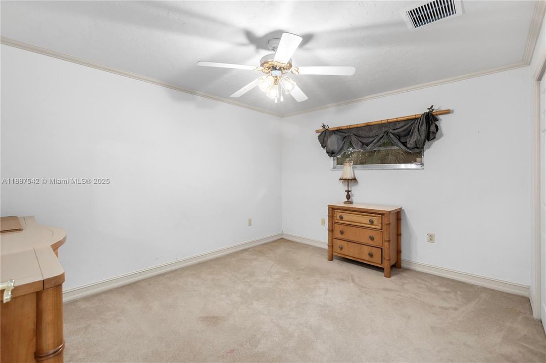 待售: $435,000 (3 贝兹, 2 浴室, 1515 平方英尺)