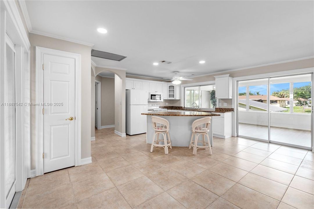 待售: $435,000 (3 贝兹, 2 浴室, 1515 平方英尺)