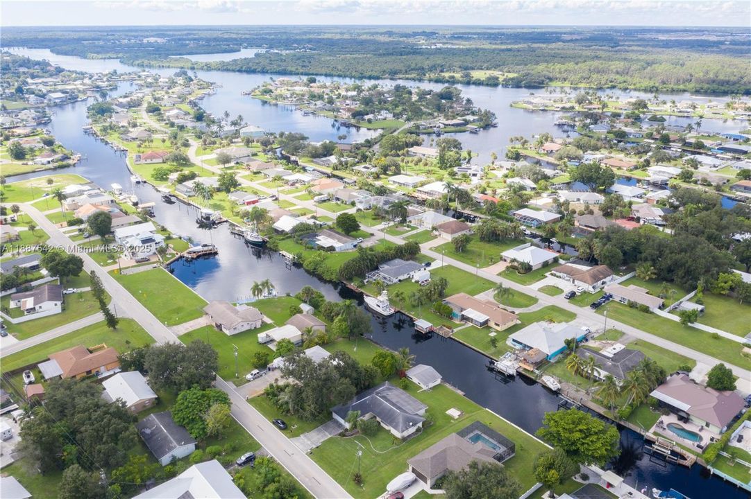 待售: $435,000 (3 贝兹, 2 浴室, 1515 平方英尺)