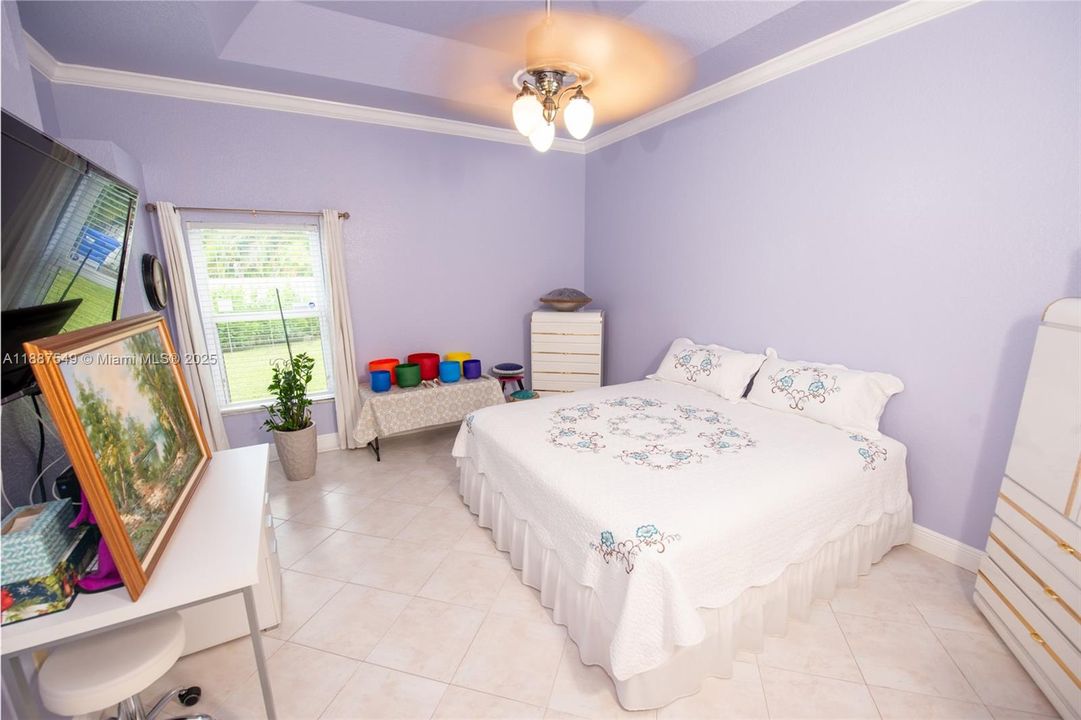 For Sale: $624,000 (3 beds, 2 baths, 1308 Square Feet)