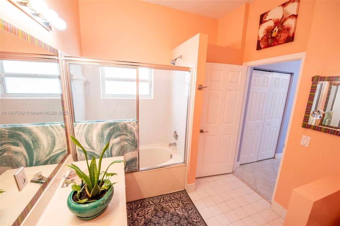 For Sale: $624,000 (3 beds, 2 baths, 1308 Square Feet)