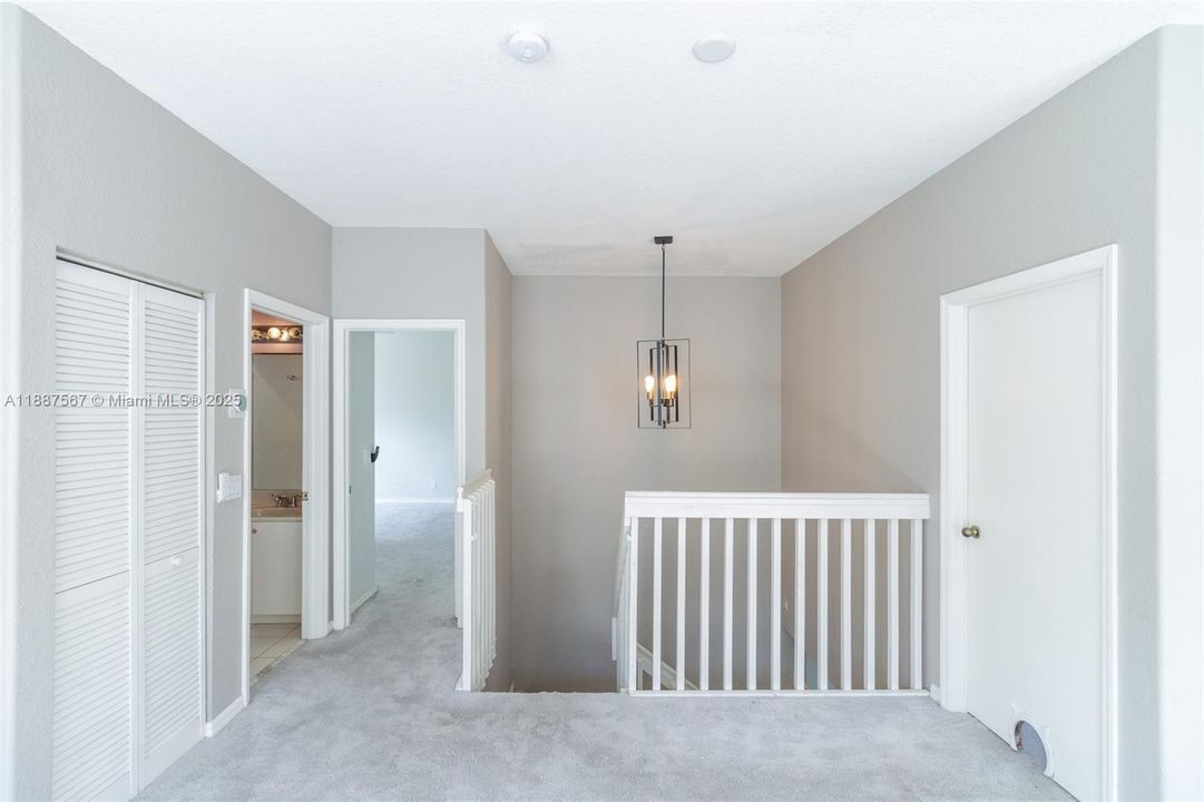 Active With Contract: $4,800 (3 beds, 2 baths, 2525 Square Feet)