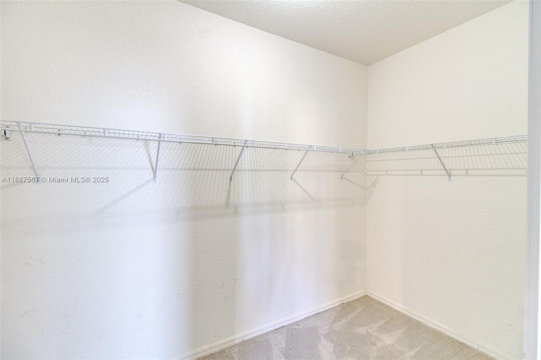 Active With Contract: $4,800 (3 beds, 2 baths, 2525 Square Feet)