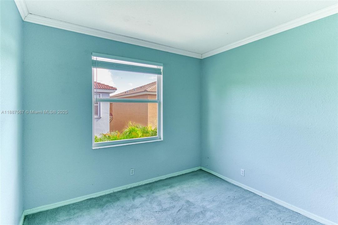 Active With Contract: $4,800 (3 beds, 2 baths, 2525 Square Feet)