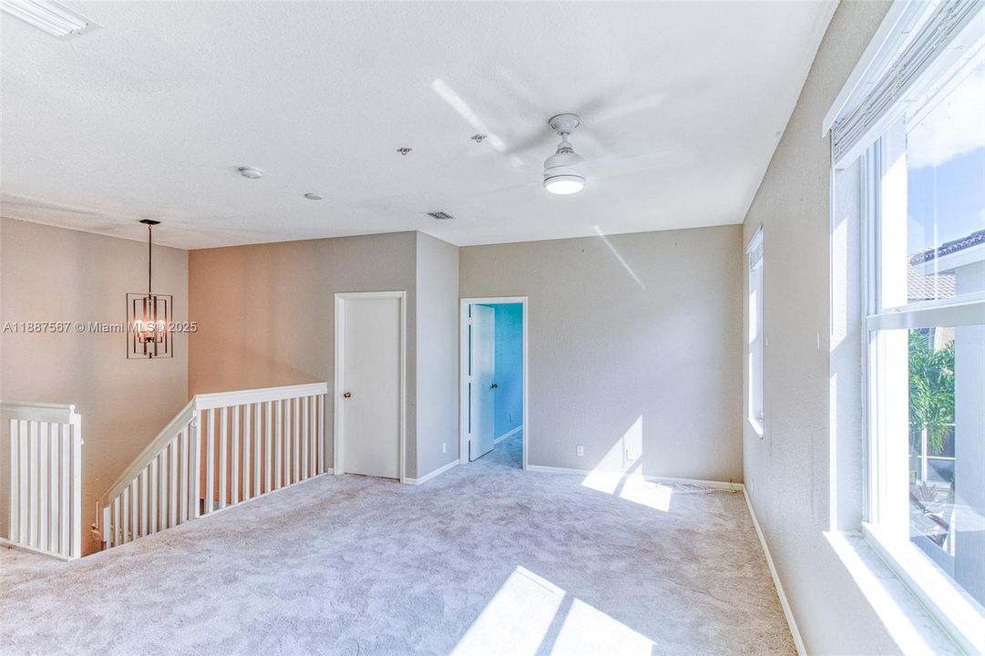 Active With Contract: $4,800 (3 beds, 2 baths, 2525 Square Feet)