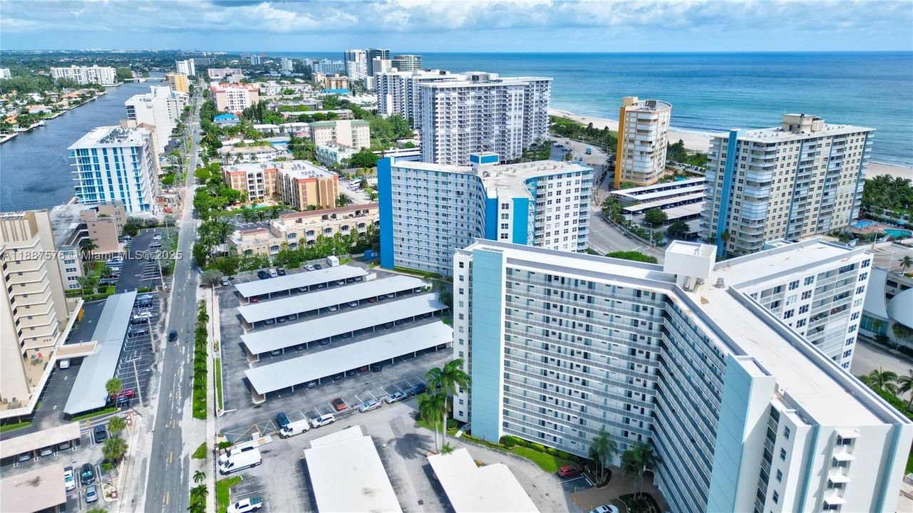 合同活跃: $399,000 (2 贝兹, 2 浴室, 1000 平方英尺)