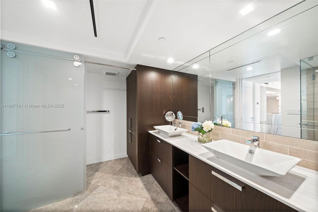 En Venta: $2,500,000 (2 camas, 2 baños, 1530 Pies cuadrados)