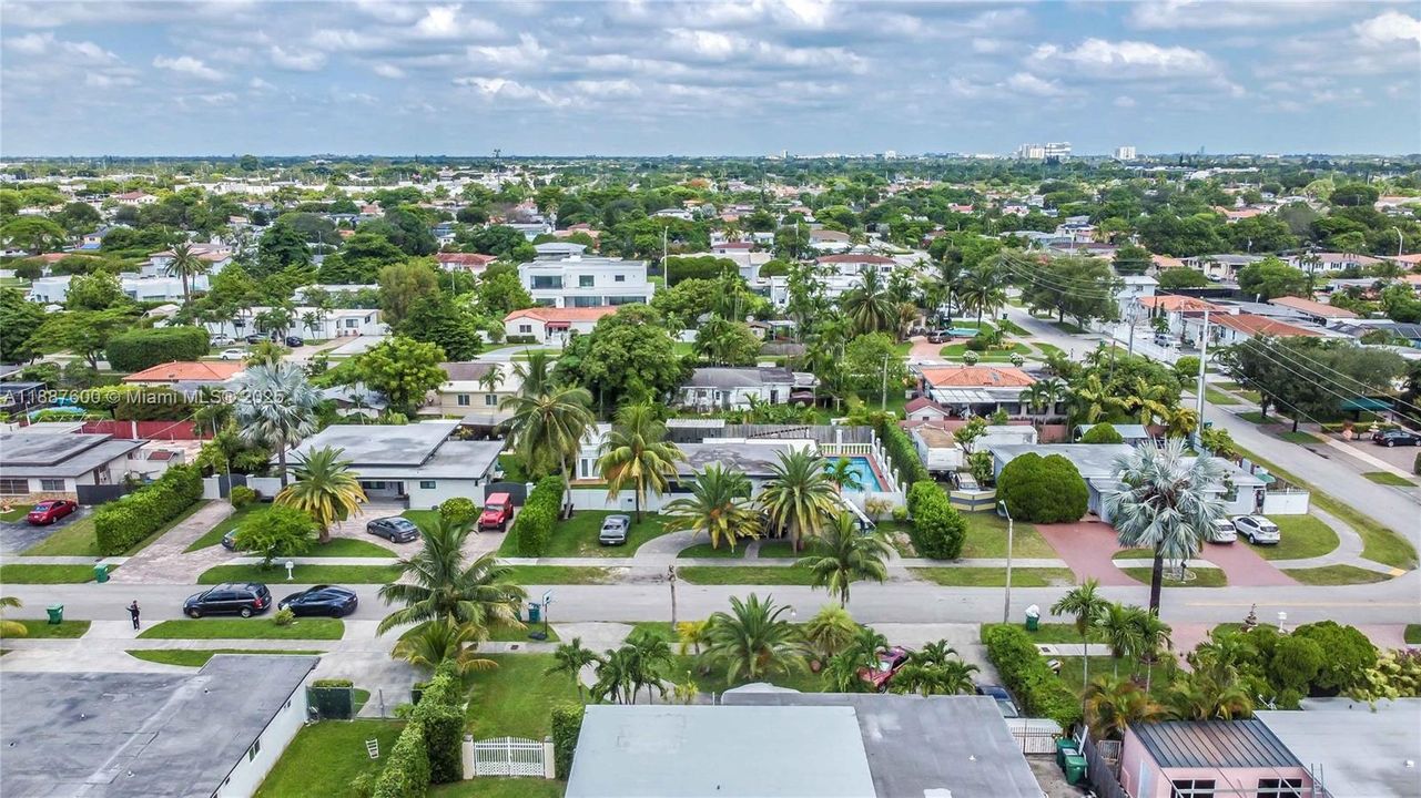 Под контрактом: $1,400 (1 спален, 1 ванн, 0 Квадратных фут)