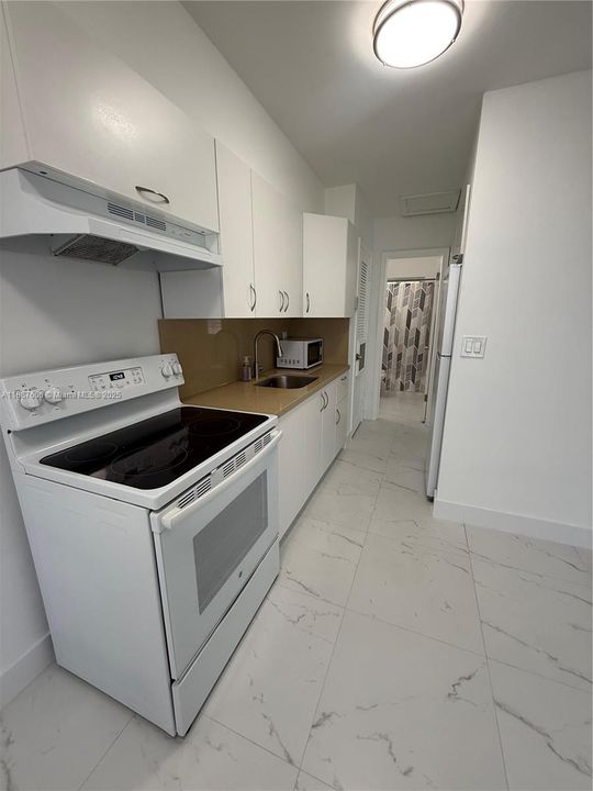 Activo con contrato: $1,500 (1 camas, 1 baños, 0 Pies cuadrados)