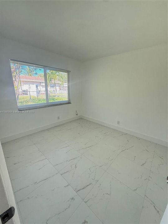 Activo con contrato: $1,500 (1 camas, 1 baños, 0 Pies cuadrados)