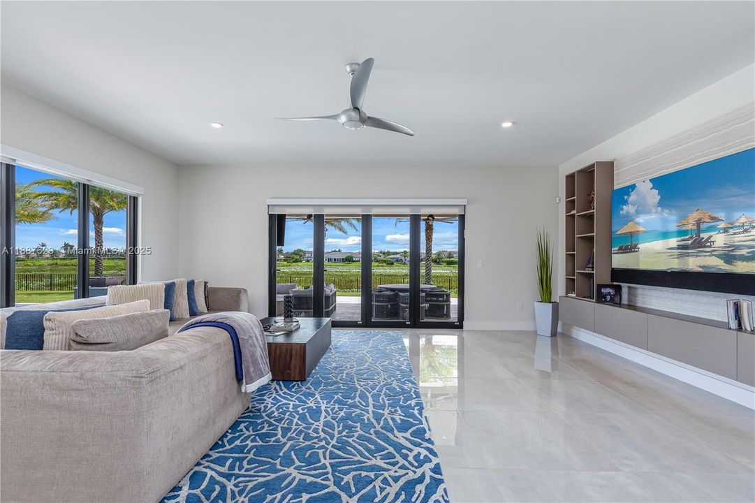 Active With Contract: $2,700,000 (6 beds, 6 baths, 4501 Square Feet)