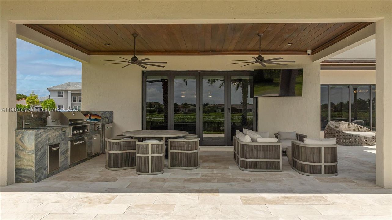 Active With Contract: $2,700,000 (6 beds, 6 baths, 4501 Square Feet)