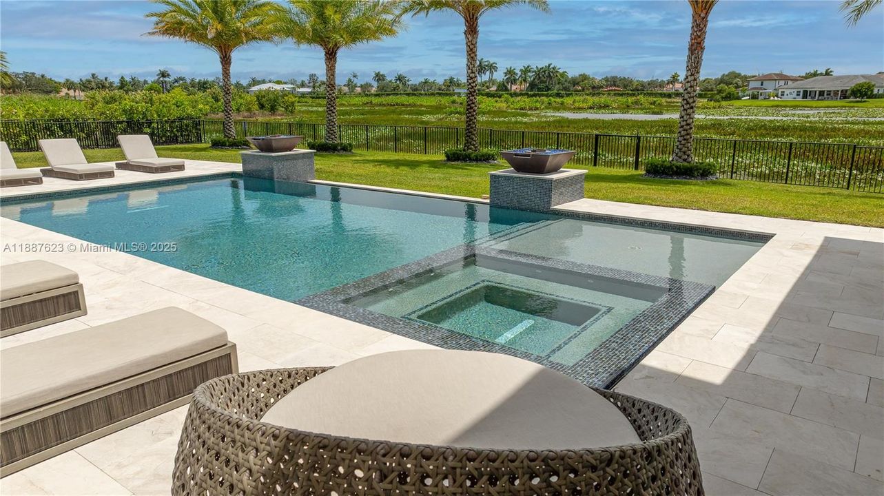 Active With Contract: $2,700,000 (6 beds, 6 baths, 4501 Square Feet)