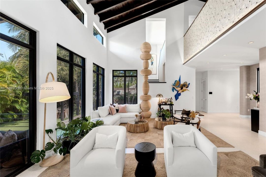 待售: $9,397,000 (6 贝兹, 7 浴室, 5528 平方英尺)