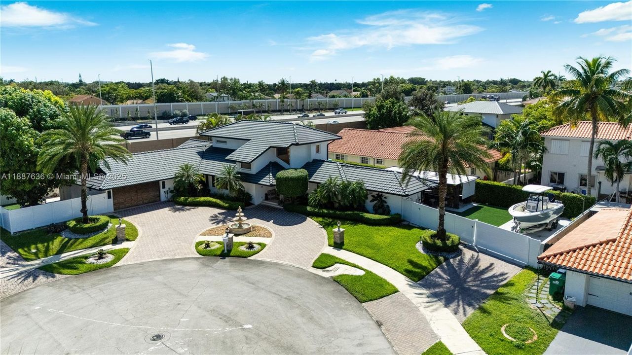 Recently Sold: $1,800,000 (4 beds, 3 baths, 3255 Square Feet)