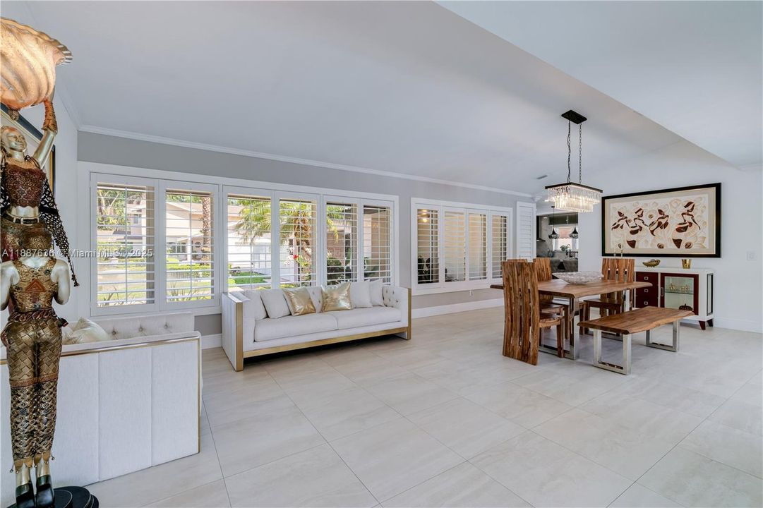 Recently Sold: $1,800,000 (4 beds, 3 baths, 3255 Square Feet)