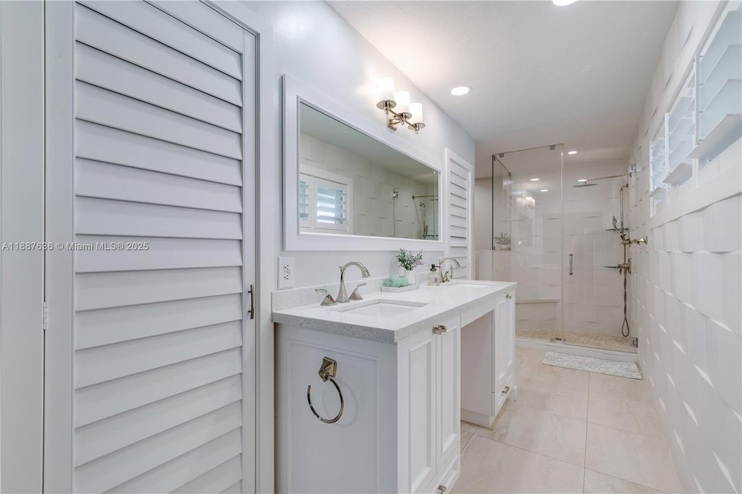 Recently Sold: $1,800,000 (4 beds, 3 baths, 3255 Square Feet)