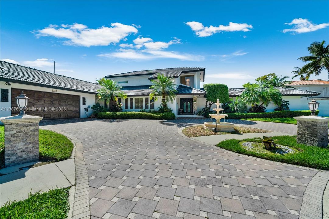Recently Sold: $1,800,000 (4 beds, 3 baths, 3255 Square Feet)