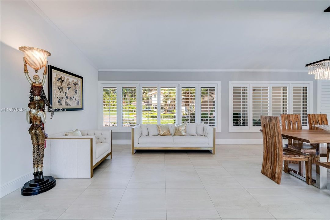 Recently Sold: $1,800,000 (4 beds, 3 baths, 3255 Square Feet)