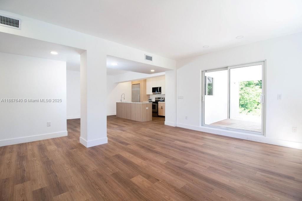 For Sale: $1,450,000 (4 beds, 3 baths, 2304 Square Feet)