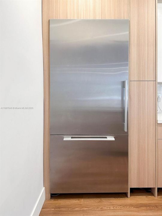 For Sale: $1,450,000 (4 beds, 3 baths, 2304 Square Feet)