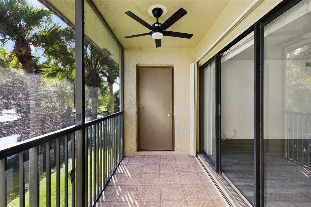 For Sale: $309,500 (2 beds, 2 baths, 1231 Square Feet)