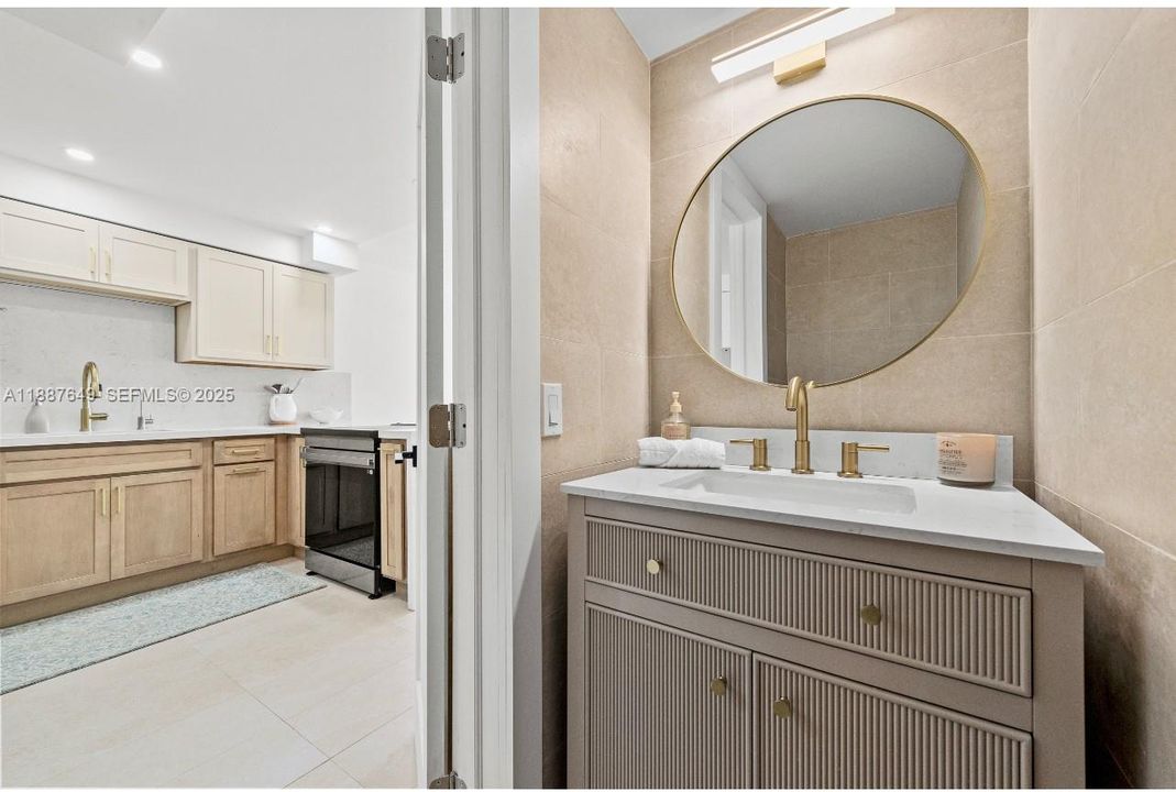 待售: $449,000 (2 贝兹, 1 浴室, 1030 平方英尺)